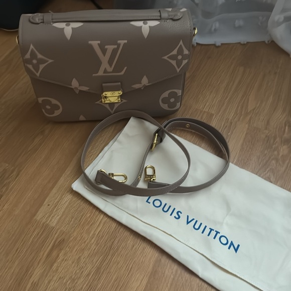 Louis Vuitton Taupe Monogram Crossbody Bag - Picture 3 of 3